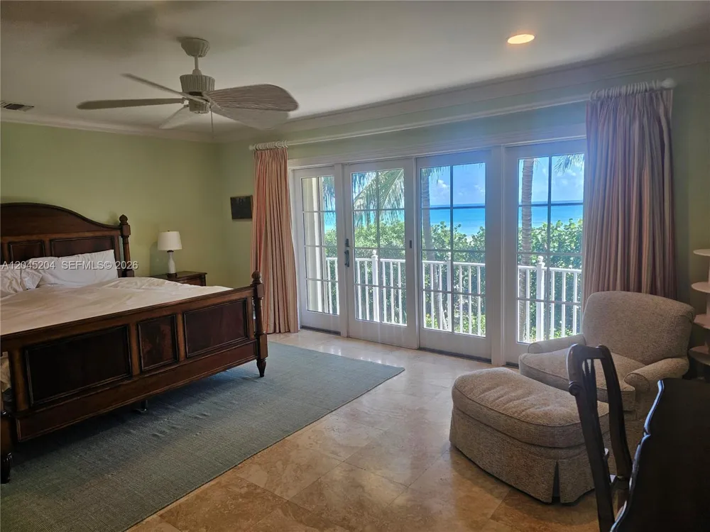 404 S Beach Rd #404 Jupiter Island, FL 33455