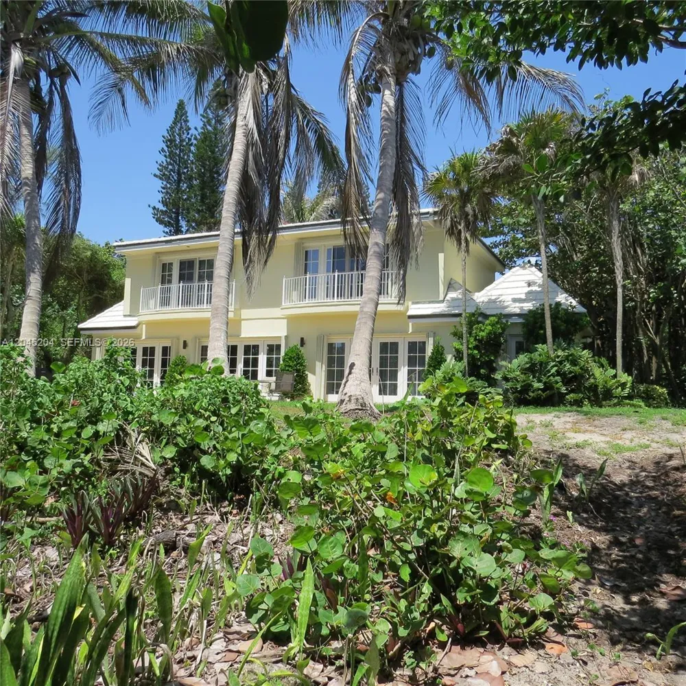 404 S Beach Rd #404 Jupiter Island, FL 33455