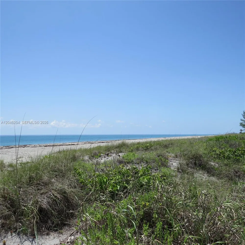 404 S Beach Rd #404 Jupiter Island, FL 33455