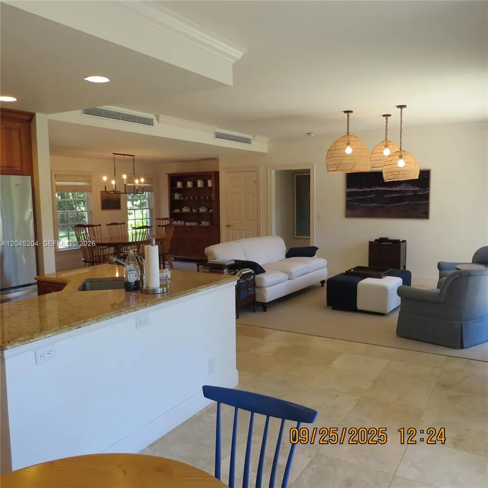 404 S Beach Rd #404 Jupiter Island, FL 33455