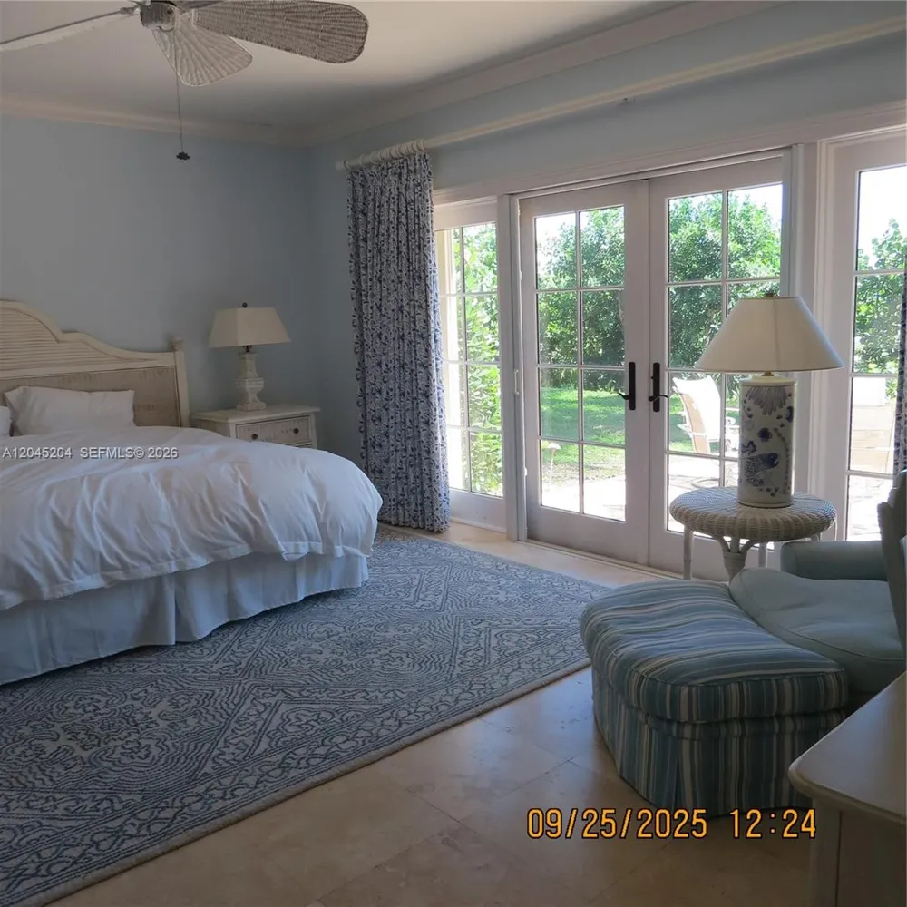 404 S Beach Rd #404 Jupiter Island, FL 33455