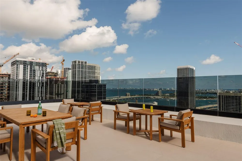 225 Miami Ave #3412 Miami, FL 33128