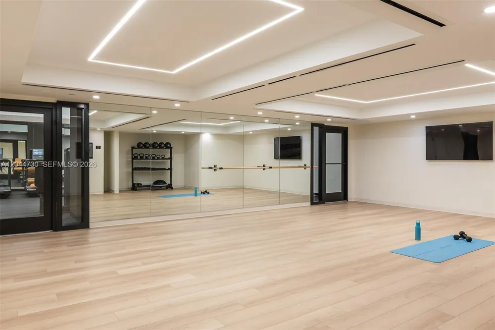 225 Miami Ave #3412 Miami, FL 33128