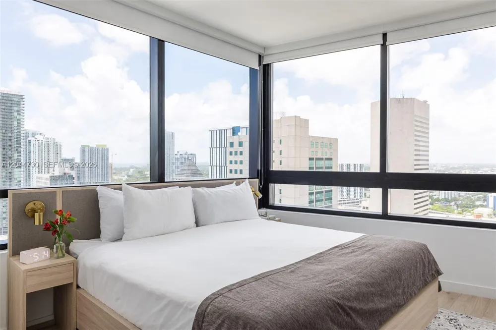 225 Miami Ave #3412 Miami, FL 33128