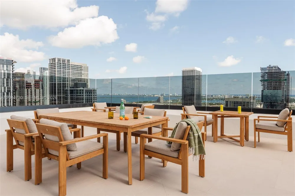 225 Miami Ave #3412 Miami, FL 33128