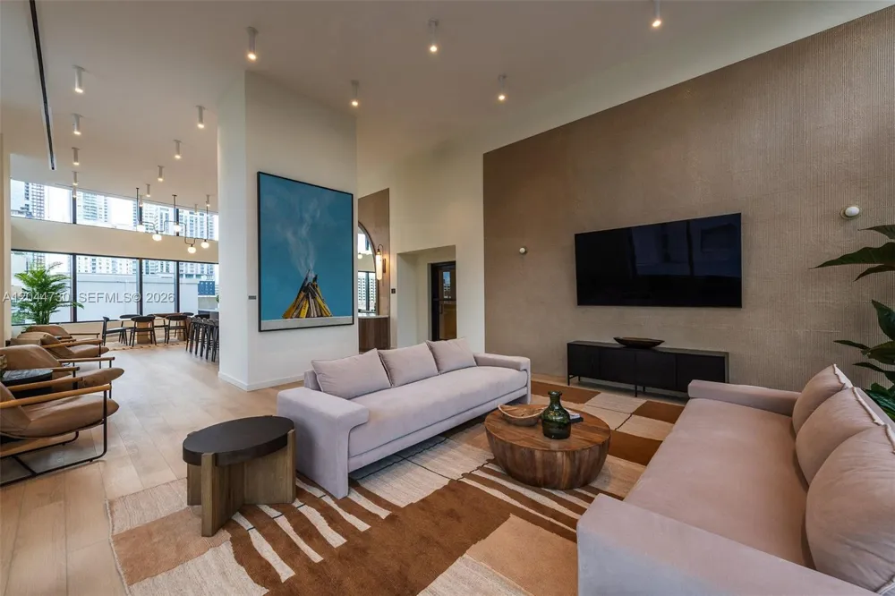 225 Miami Ave #3412 Miami, FL 33128