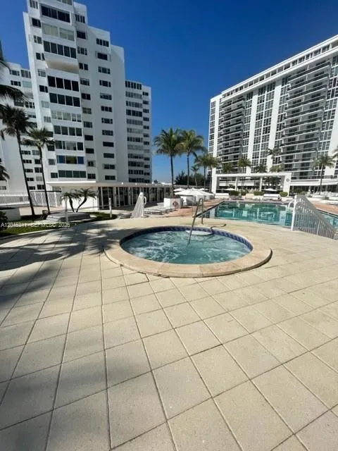 10275 Collins Ave #201 Bal Harbour, FL 33154