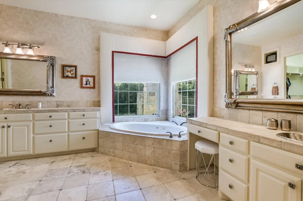 84 Applehead Island Drive Horseshoe Bay, TX 78657