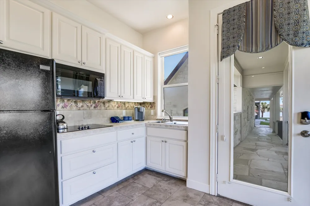 84 Applehead Island Drive Horseshoe Bay, TX 78657