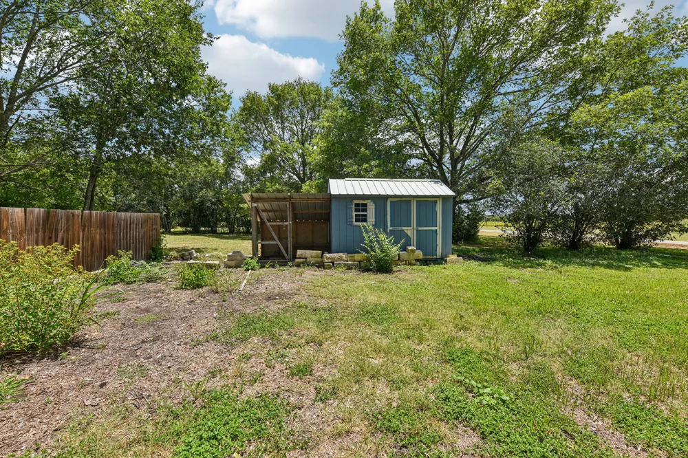 1111 Silent Valley Road Lockhart, TX 78644