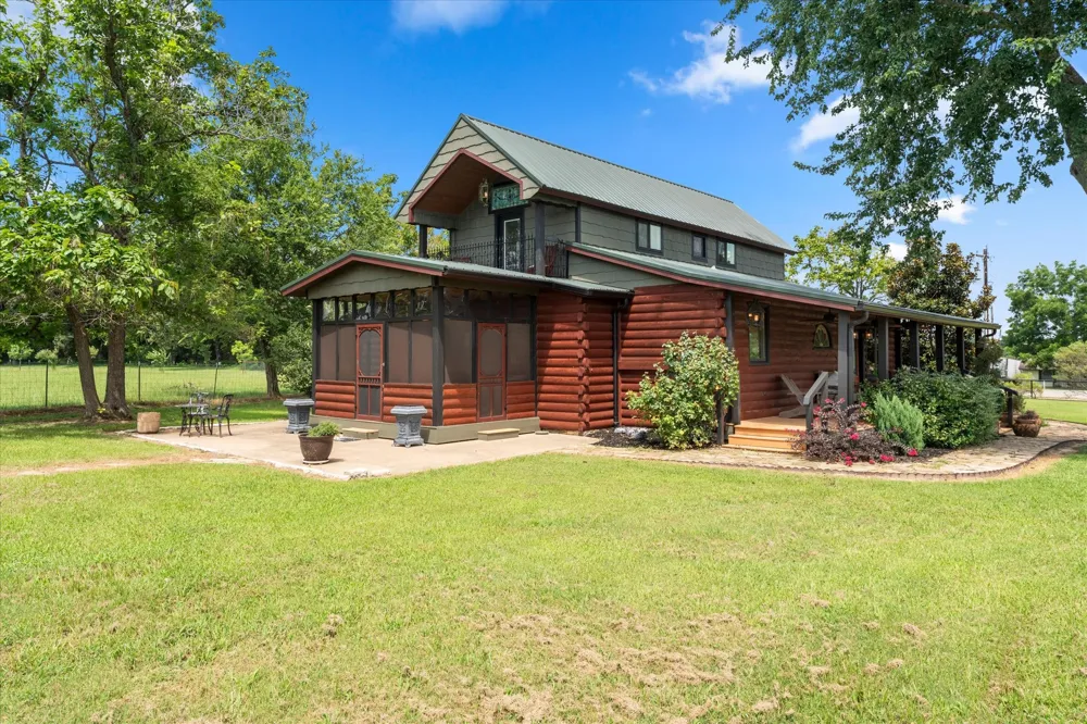 1847 State Highway 19 Highway Emory, TX 75440