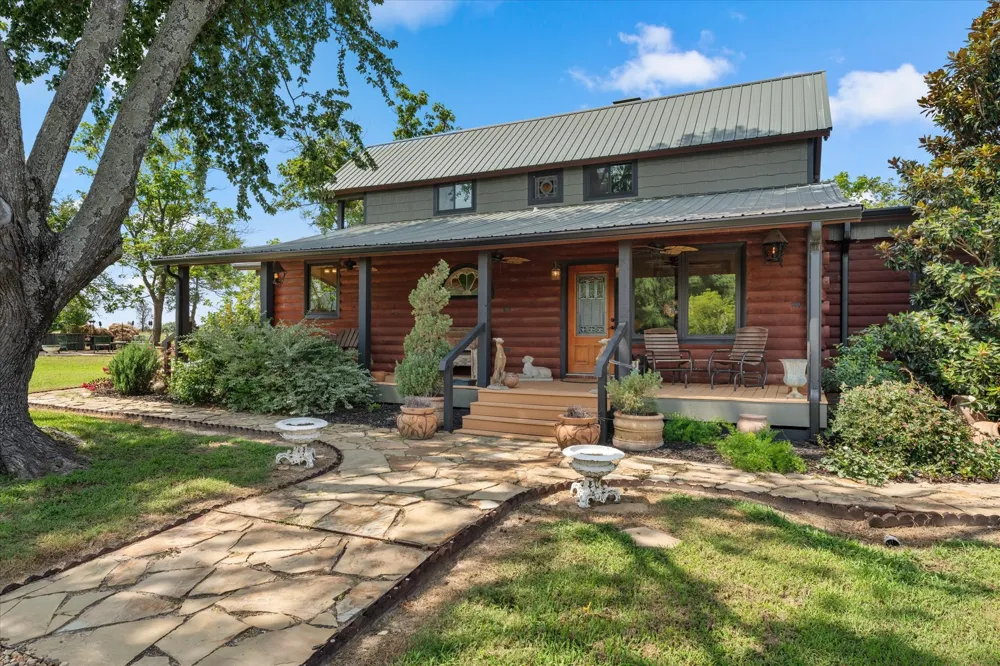 1847 State Highway 19 Highway Emory, TX 75440