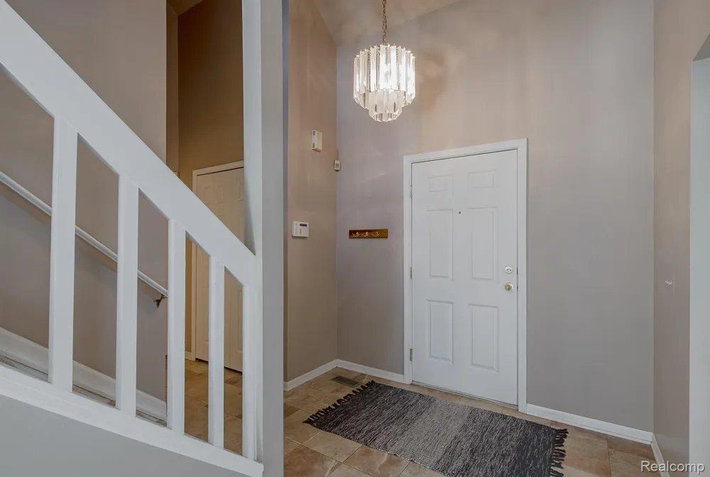 1074 Sandpiper Drive Waterford Charter Township, MI 48328