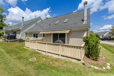 1074 Sandpiper Drive