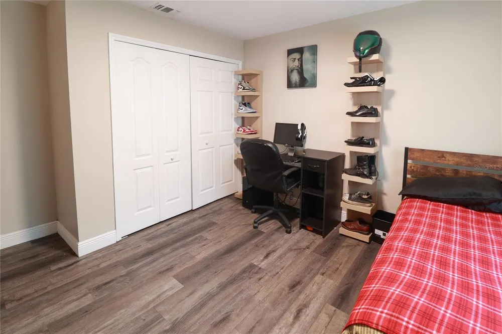 1560 GUINEVERE DRIVE Casselberry, FL 32707