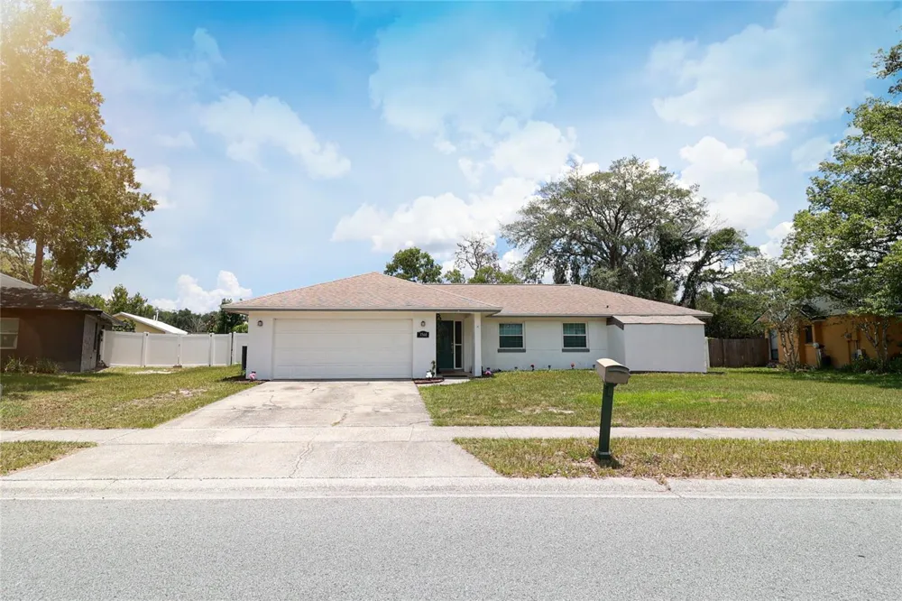 1560 GUINEVERE DRIVE Casselberry, FL 32707