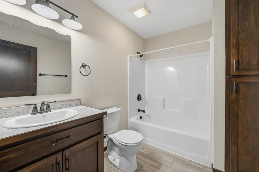 814 Curt Felt Drive Alexandria, MN 56308