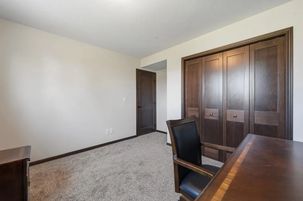 814 Curt Felt Drive Alexandria, MN 56308