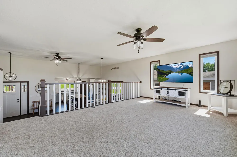 814 Curt Felt Drive Alexandria, MN 56308