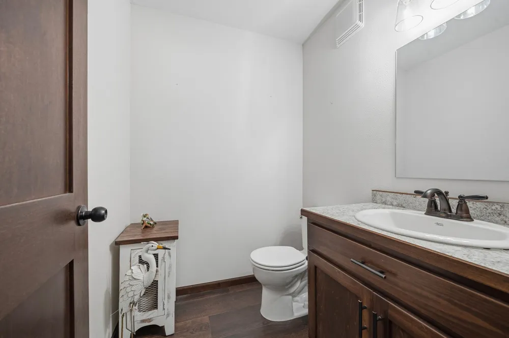 814 Curt Felt Drive Alexandria, MN 56308