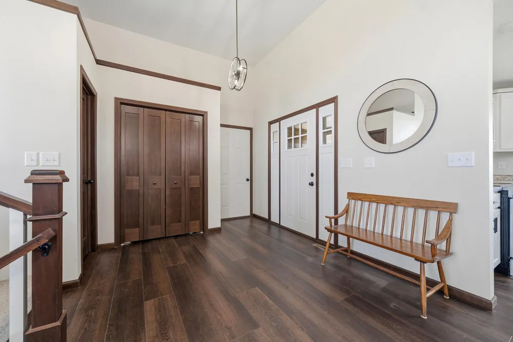 814 Curt Felt Drive Alexandria, MN 56308