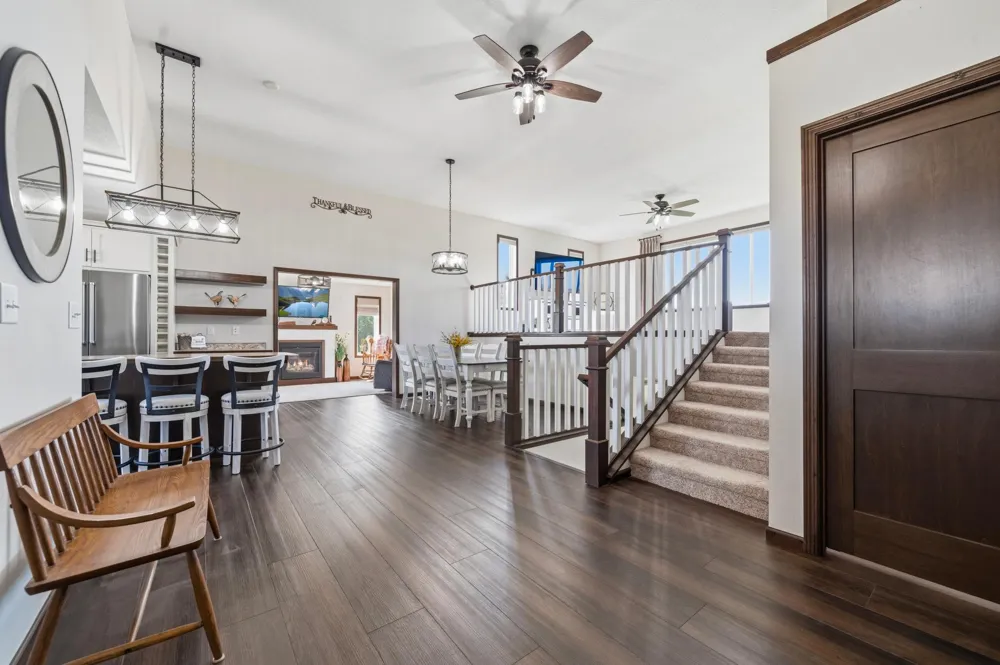 814 Curt Felt Drive Alexandria, MN 56308