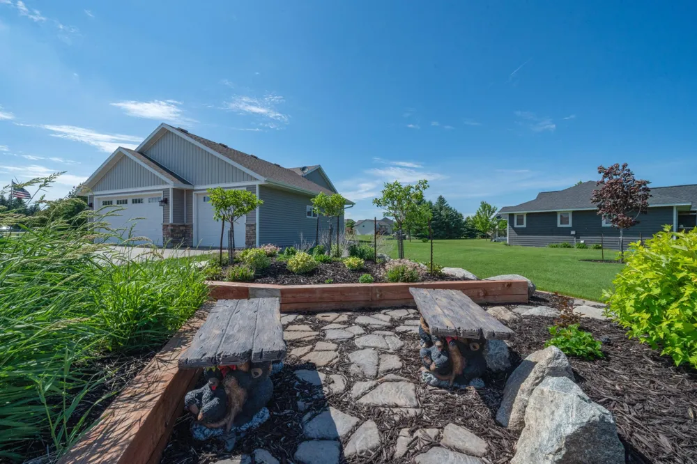 814 Curt Felt Drive Alexandria, MN 56308