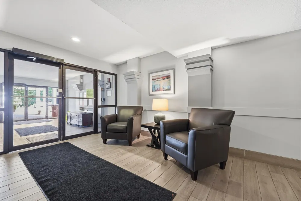 122 Demont Avenue E #370 Little Canada, MN 55117
