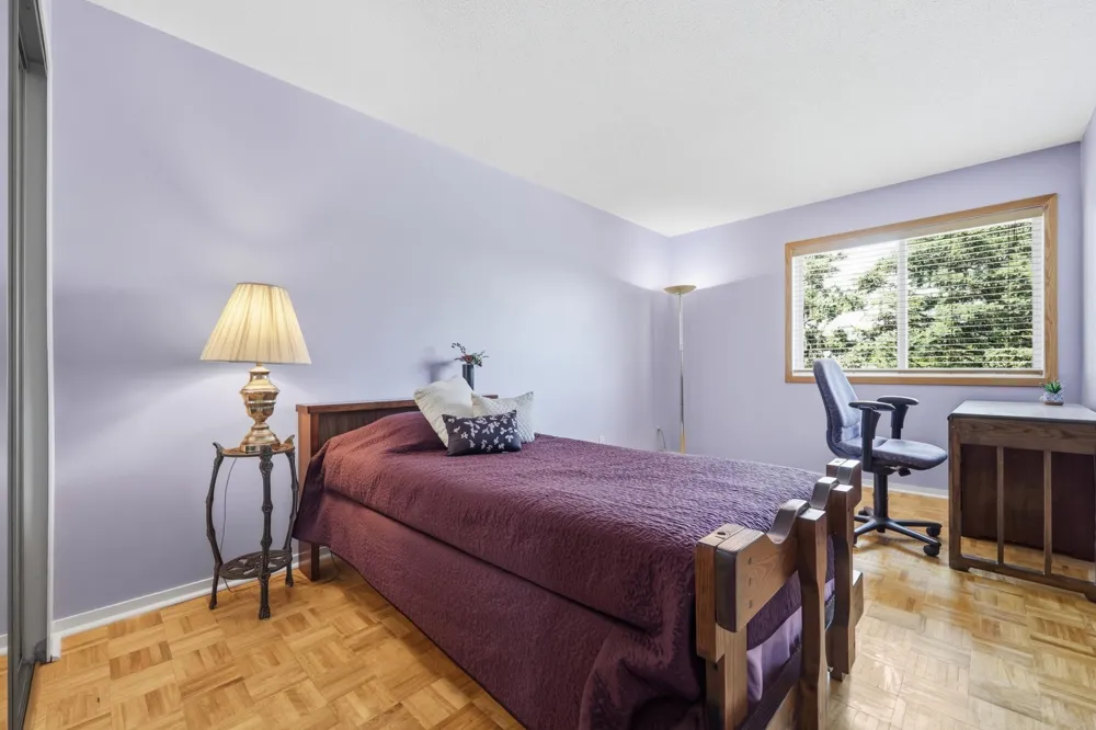 122 Demont Avenue E #370 Little Canada, MN 55117