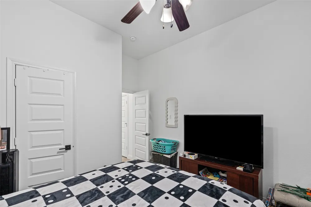 1068 Wildwood Drive Joshua, TX 76058
