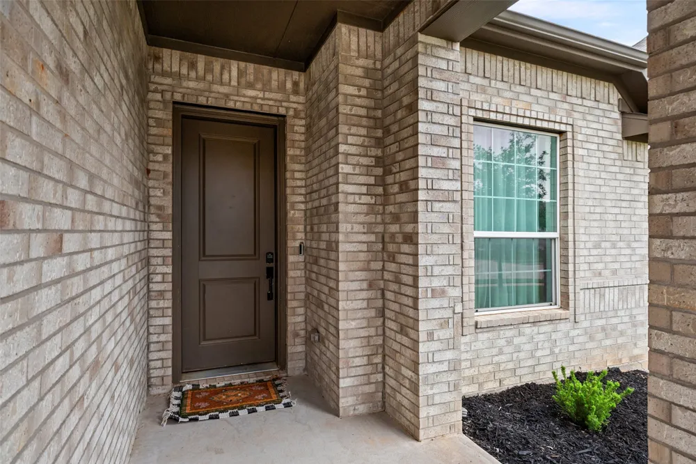 1068 Wildwood Drive Joshua, TX 76058