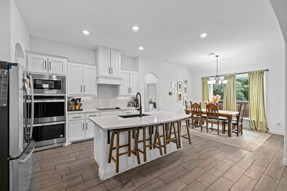 1068 Wildwood Drive Joshua, TX 76058