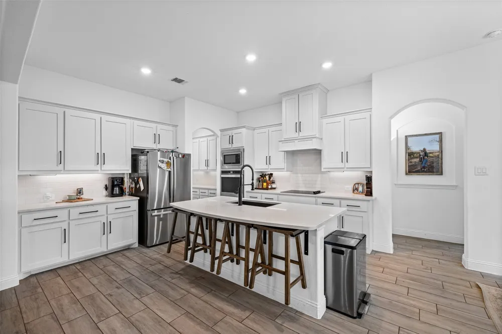 1068 Wildwood Drive Joshua, TX 76058