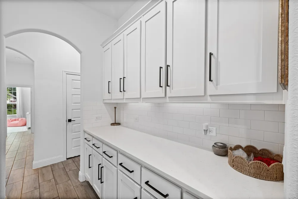 1068 Wildwood Drive Joshua, TX 76058