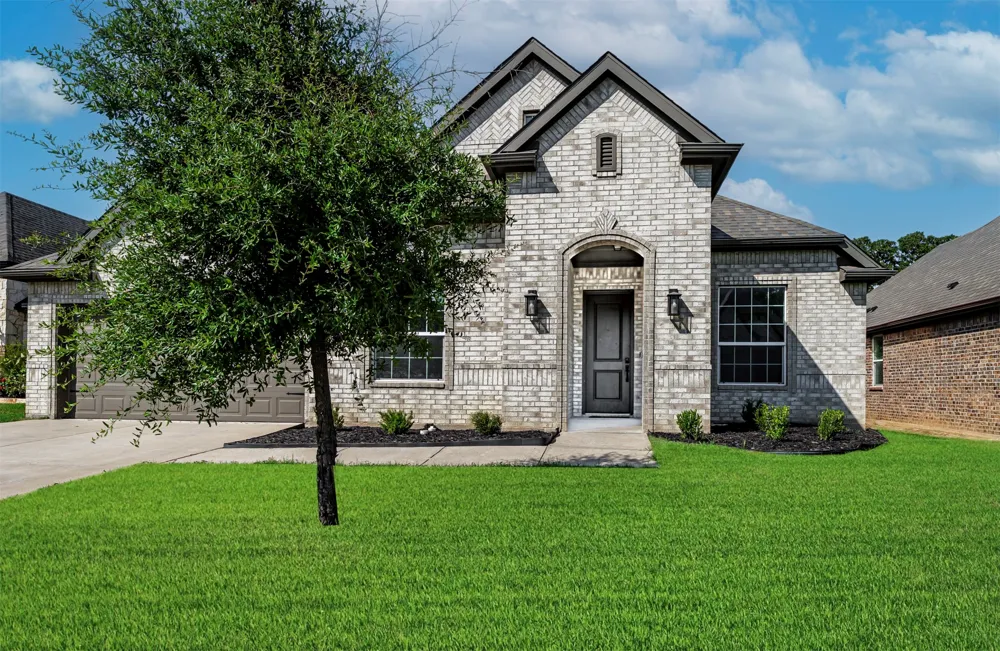 1068 Wildwood Drive Joshua, TX 76058