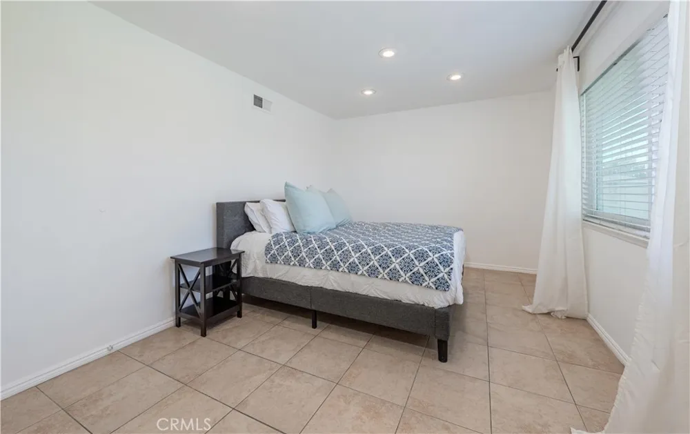 1009 S Mantle #138B Santa Ana, CA 92705
