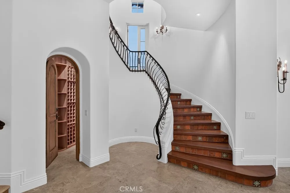 7206 Aviara Drive Carlsbad, CA 92011