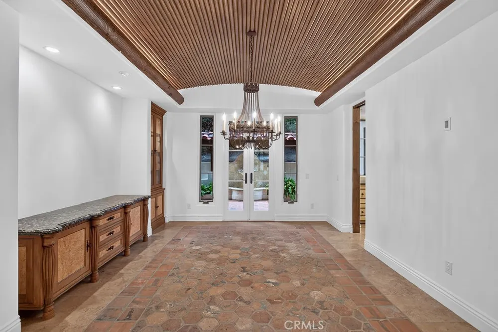 7206 Aviara Drive Carlsbad, CA 92011