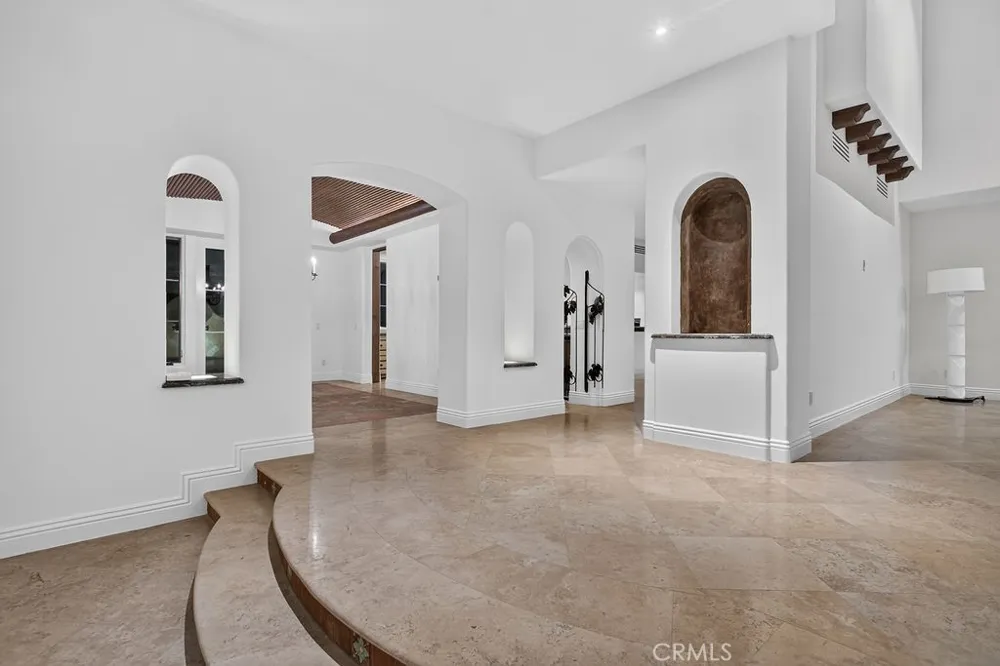 7206 Aviara Drive Carlsbad, CA 92011