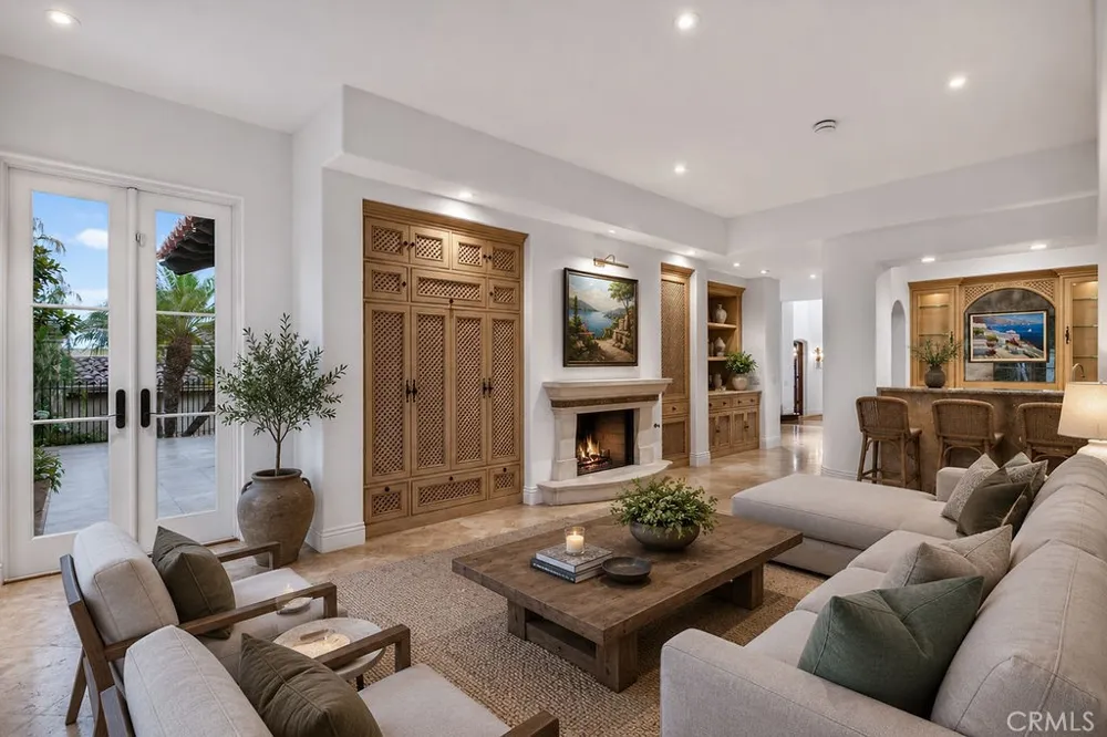 7206 Aviara Drive Carlsbad, CA 92011
