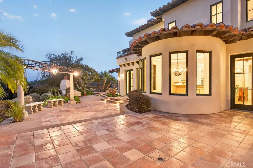 7206 Aviara Drive Carlsbad, CA 92011