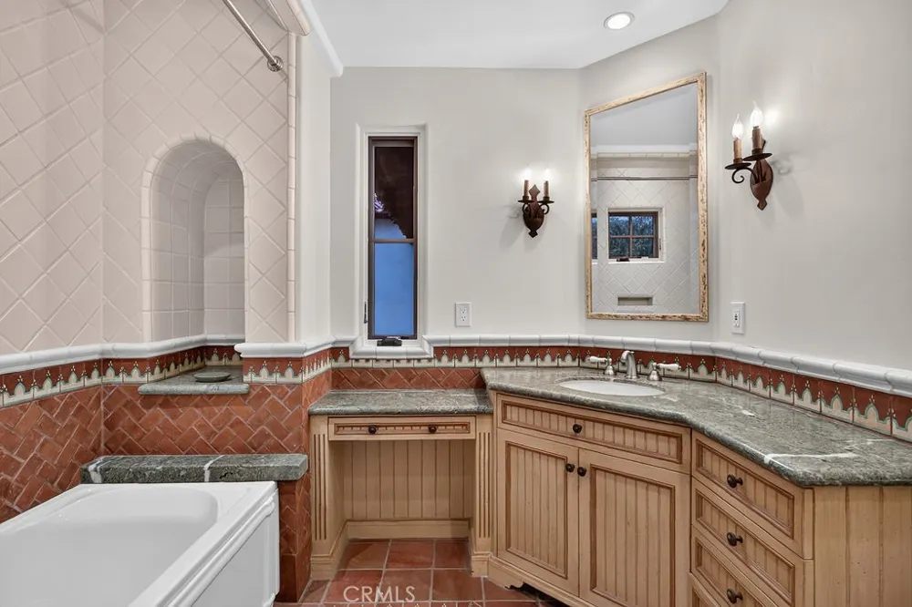 7206 Aviara Drive Carlsbad, CA 92011