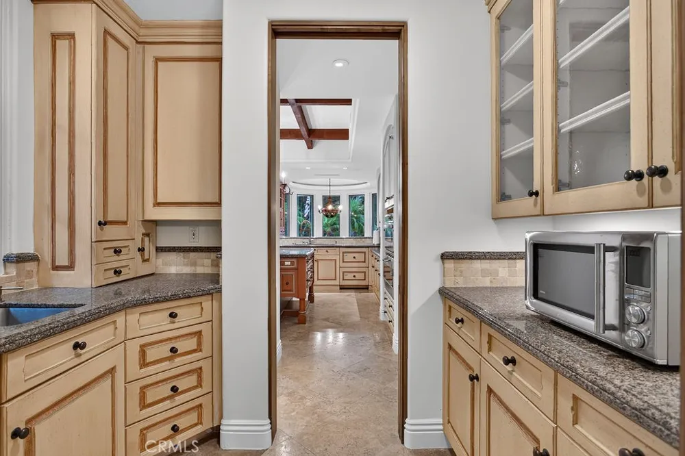 7206 Aviara Drive Carlsbad, CA 92011