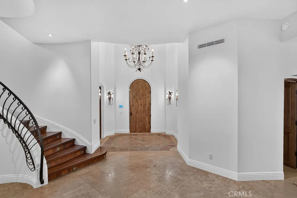 7206 Aviara Drive Carlsbad, CA 92011