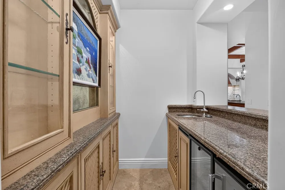 7206 Aviara Drive Carlsbad, CA 92011