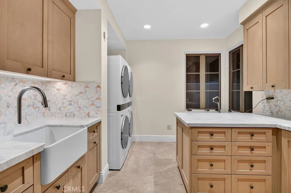 7206 Aviara Drive Carlsbad, CA 92011