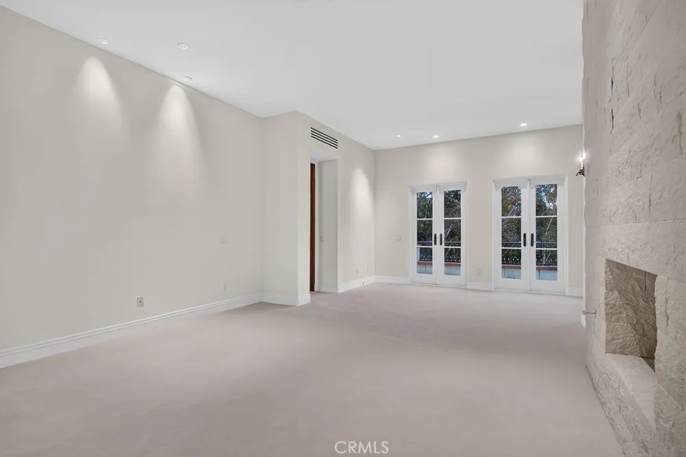 7206 Aviara Drive Carlsbad, CA 92011