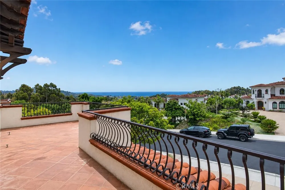 7206 Aviara Drive Carlsbad, CA 92011