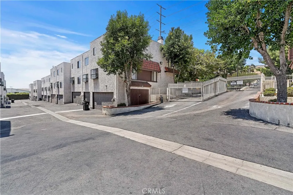 12330 Osborne St. #75 Pacoima, CA 91331
