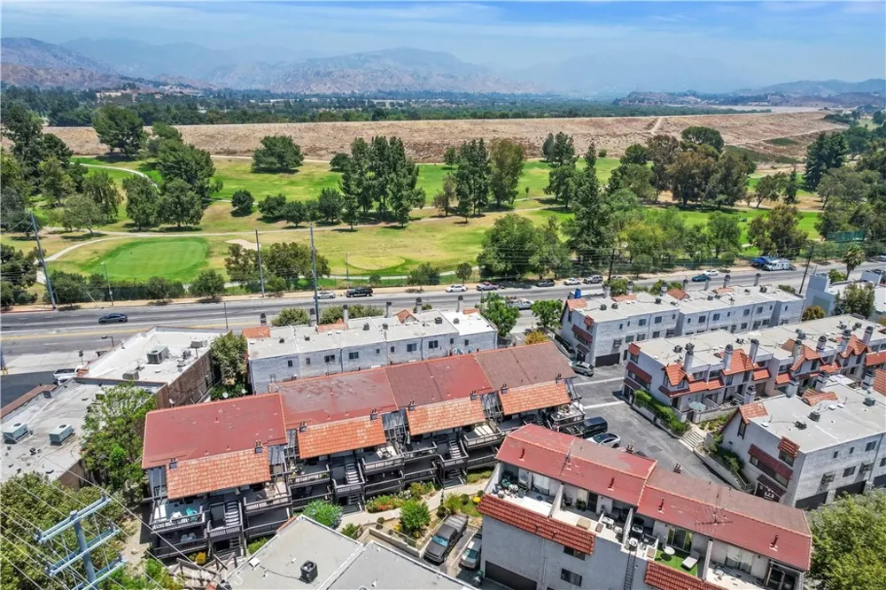 12330 Osborne St. #75 Pacoima, CA 91331
